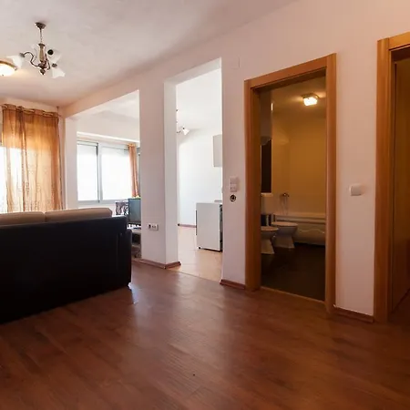 Art I Apartments Ulcinj Exterior photo