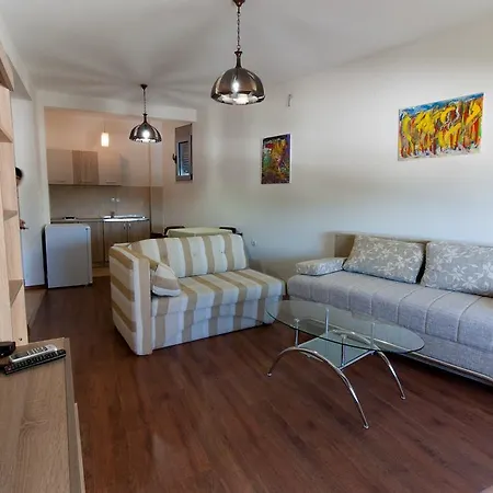 Art I Apartments Ulcinj Exterior photo